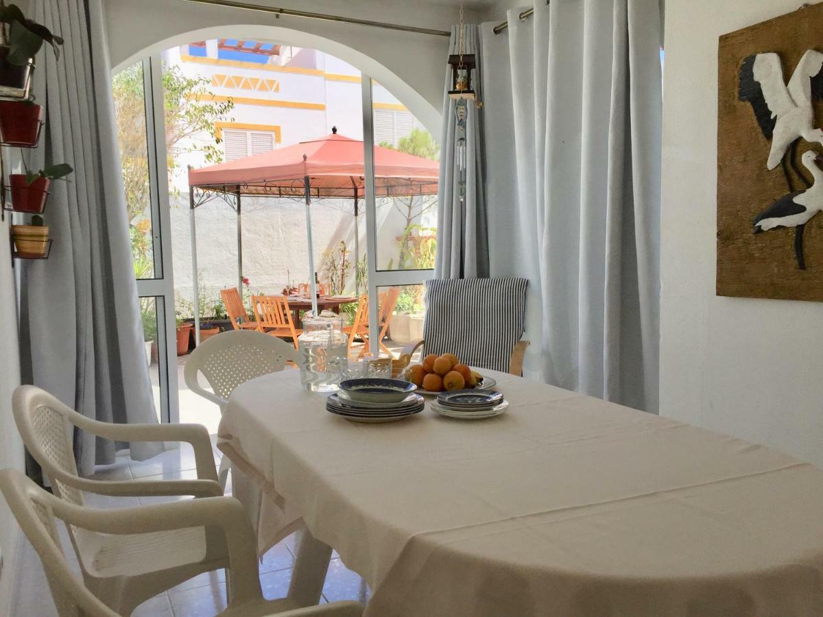 Lagos Beach Villa *